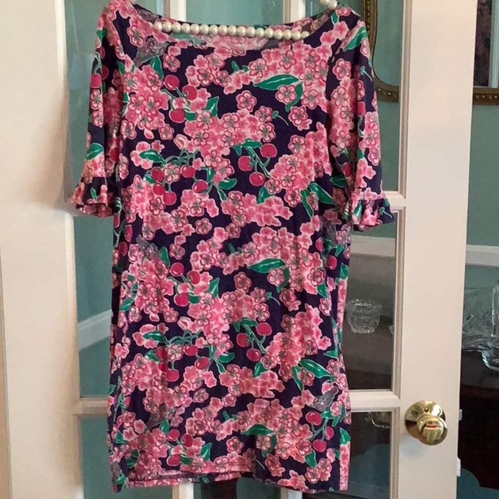 Lilly Pulitzer… 100% cotton dress… Size small… Good used condition